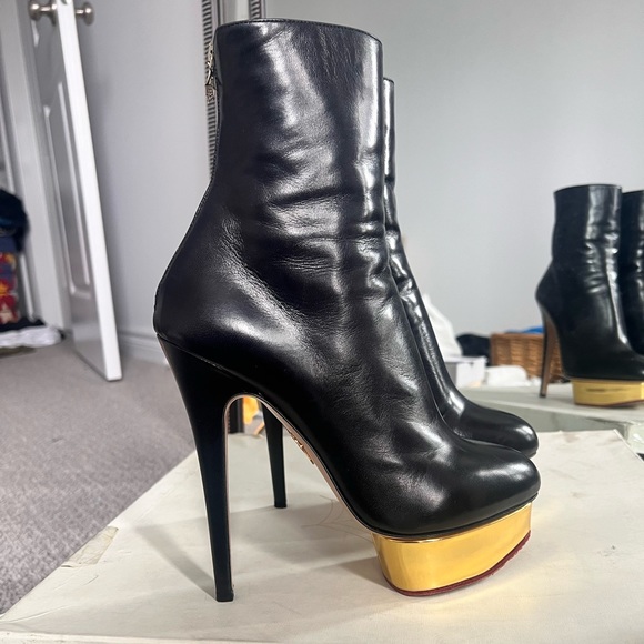 Charlotte Olympia Lucinda Boots size 40 - Picture 2 of 11